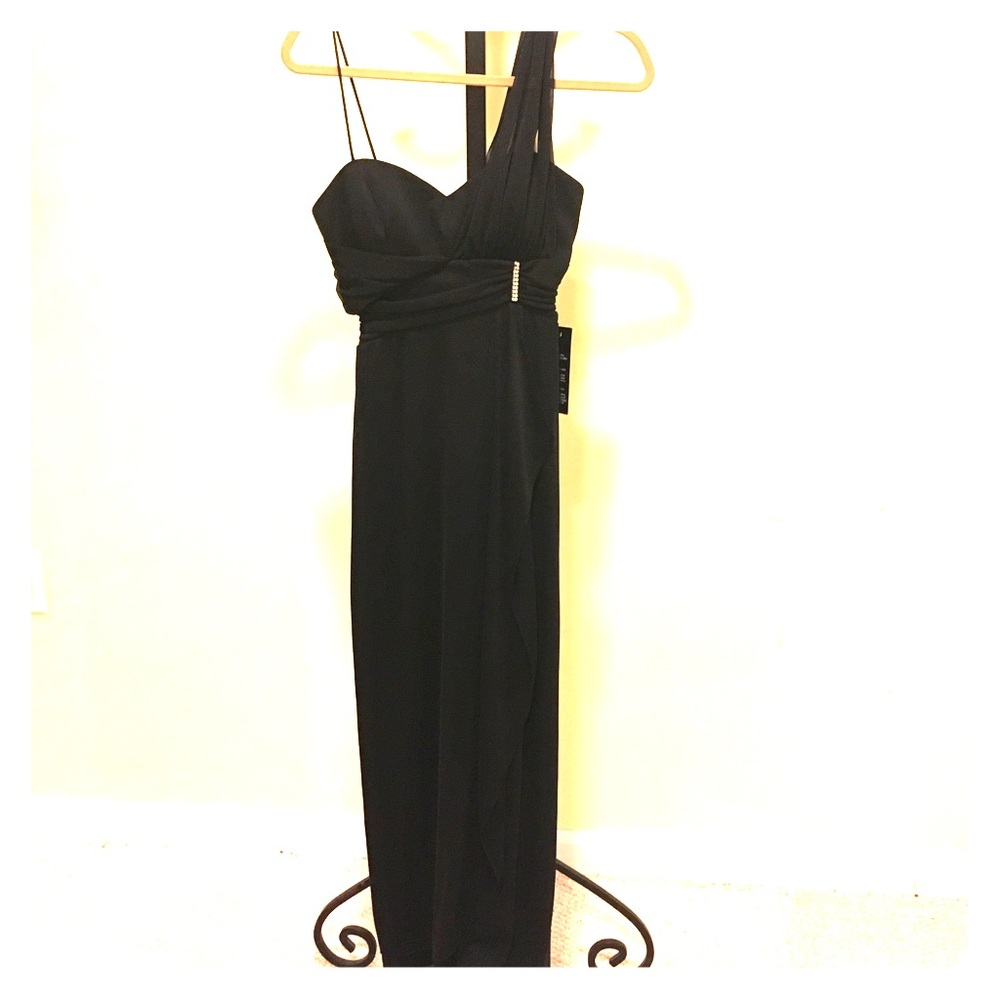 Betsy & Adam Black chiffon evening gown